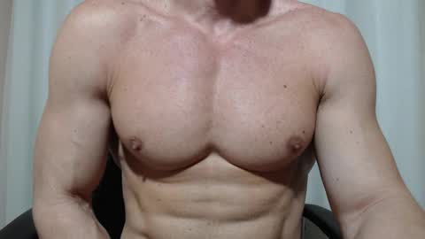 saradorj92 online show from 04-07-26, 11:15