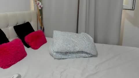 Sara online show from 07-01-26, 03:19