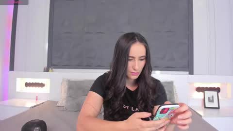  Sara Gomez  online show from 03-01-25, 02:55