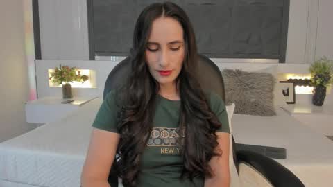  Sara Gomez  online show from 02-25-26, 12:15