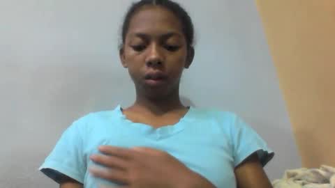 Snapshot of sarah146341 chatting on 04-28-26, 03:33 sarah146341 online show from 04-28-26, 03:33