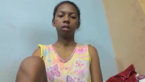 Snapshot of sarah146341 chatting on 05-12-26, 07:27 sarah146341 online show from 05-12-26, 07:27