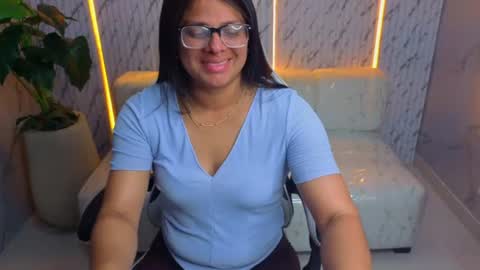 Snapshot of sarah_bay_tx chatting on 06-17-26, 07:48 sarah_bay_tx online show from 06-17-26, 07:48