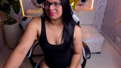 Snapshot of sarah_bay_tx chatting on 07-01-26, 07:46 sarah_bay_tx online show from 07-01-26, 07:46