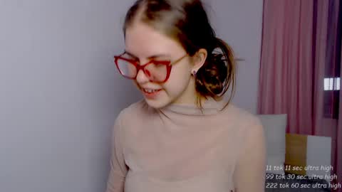 Sarah online show from 04-27-26, 05:11