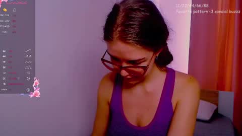 Snapshot of sarah_hs chatting on 07-14-26, 11:38 Sarah online show from 07-14-26, 11:38
