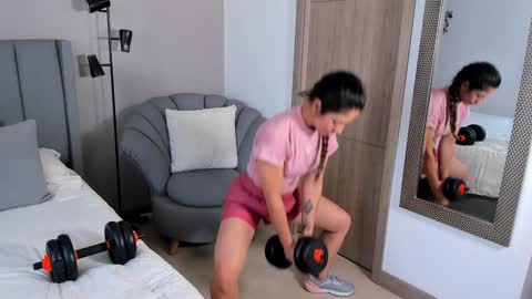 sarah_rayy online show from 01-13-25, 05:02