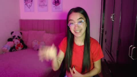 Sarah online show from 02-19-25, 03:16