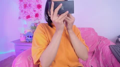 sarahajhoness online show from 03-19-26, 01:37