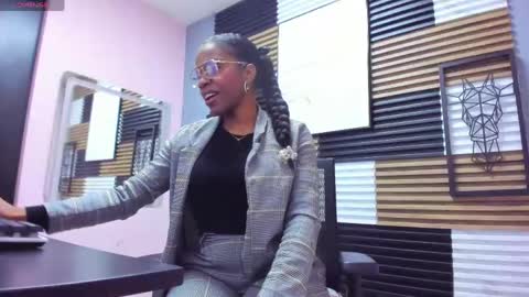 Snapshot of sarahi_pusey chatting on 05-12-26, 01:30 Sarahi pusey online show from 05-12-26, 01:30