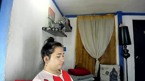  SARAHJEY     online show from 06-08-26, 01:33