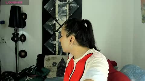 Snapshot of sarahjey chatting on 07-29-26, 06:28 SARAHJEY online show from 07-29-26, 06:28