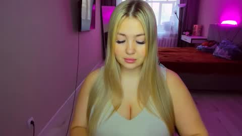 Sarah online show from 04-13-26, 12:32