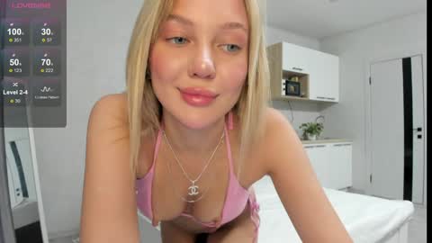 Snapshot of sarahphyllis chatting on 05-04-26, 08:49 sarahphyllis online show from 05-04-26, 08:49