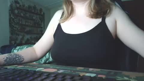 Sarah online show from 05-22-26, 08:25