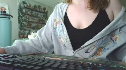 Sarah online show from 06-16-26, 08:22