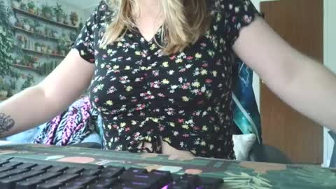 Sarah online show from 07-26-26, 11:00