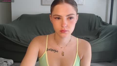 SarahxOliver online show from 05-30-26, 02:14