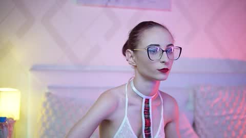 Snapshot of saraiangel chatting on 09-20-25, 08:54 Sarai online show from 09-20-25, 08:54