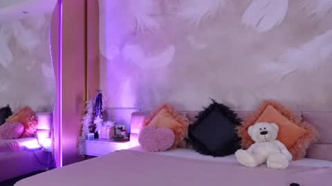 Jenny online show from 06-19-26, 03:44