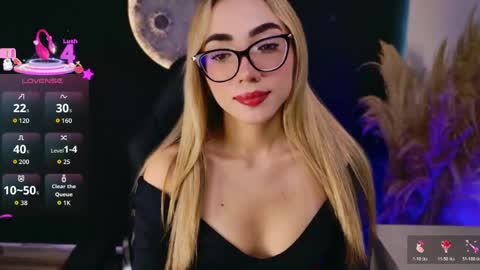 Sara jones   online show from 06-05-26, 04:02