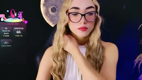 Sara jones   online show from 06-06-26, 02:00