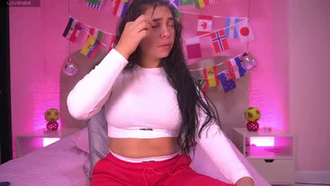 Snapshot of sarak_ chatting on 07-11-26, 11:57 Sara online show from 07-11-26, 11:57