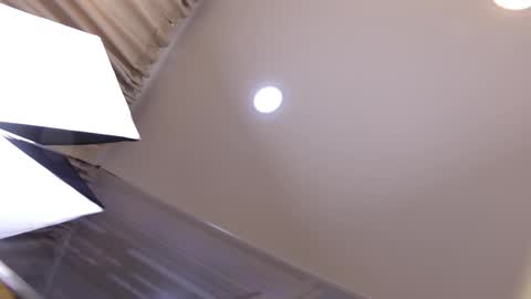 Sara Lugo  online show from 03-02-26, 12:45