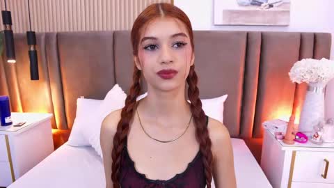Snapshot of saralugo chatting on 04-29-26, 08:04 Sara Lugo online show from 04-29-26, 08:04