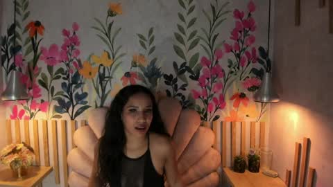 Snapshot of saramyers chatting on 05-29-26, 01:58 Sara online show from 05-29-26, 01:58