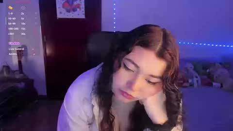 Sara online show from 09-18-25, 12:23