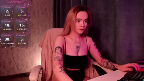 Snapshot of sararomoney chatting on 02-05-25, 08:00 Sara online show from 02-05-25, 08:00