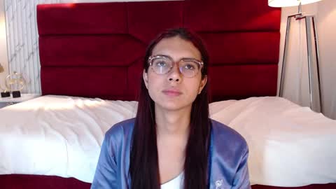 Sara online show from 02-02-25, 01:45
