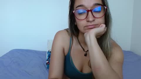 Snapshot of sarasteele chatting on 02-01-25, 01:20 sara online show from 02-01-25, 01:20