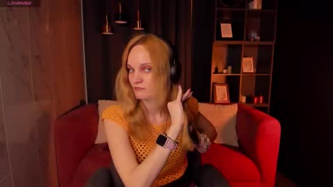 Sara online show from 03-12-26, 01:39