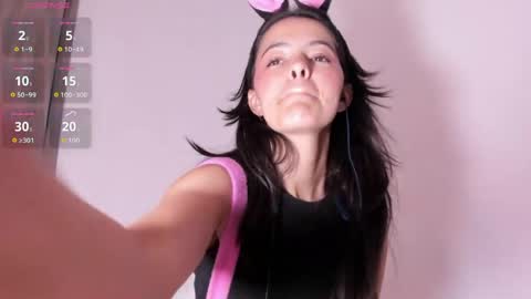 Sara   online show from 04-06-26, 02:07