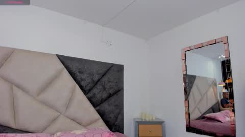      online show from 12-02-25, 11:56