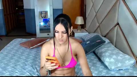 Sara Rivera online show from 11-28-25, 07:38