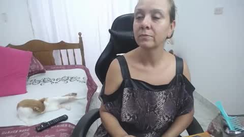 saray1221 online show from 04-30-26, 08:04