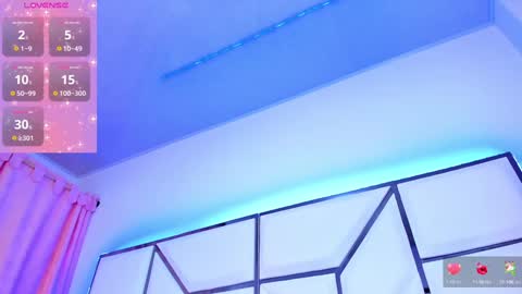 Snapshot of sarayroyse chatting on 01-07-25, 07:17 Saray online show from 01-07-25, 07:17