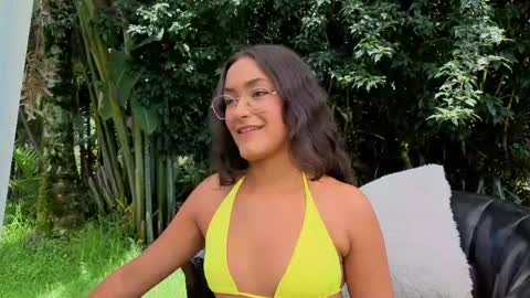 sarazuletaa online show from 04-22-26, 03:24