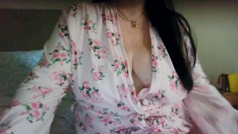 Snapshot of saretta46 chatting on 07-04-26, 02:23 Sara online show from 07-04-26, 02:23