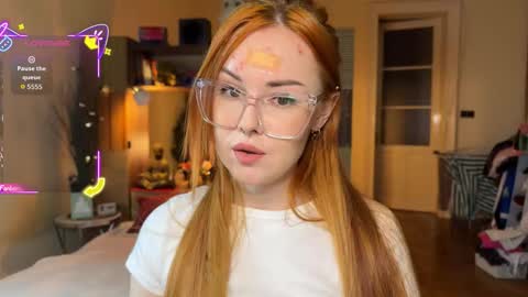 Veronika online show from 10-20-25, 05:46