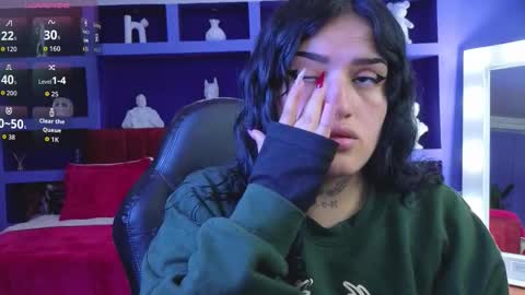 Sari  online show from 10-27-25, 10:36