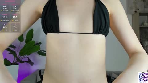 Your Selena 3 online show from 02-26-26, 03:05