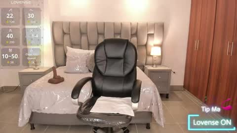 Snapshot of sarita_evanss chatting on 05-09-26, 12:49 Saritaaa online show from 05-09-26, 12:49