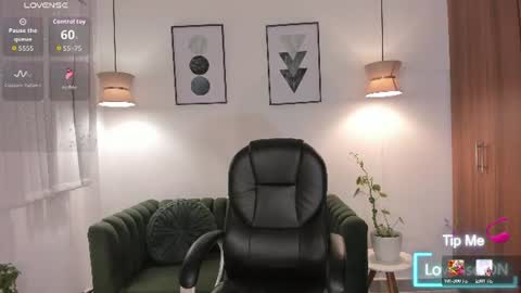 Snapshot of sarita_evanss chatting on 07-30-26, 02:10 Saritaaa online show from 07-30-26, 02:10