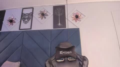 Sara  online show from 02-09-25, 03:53