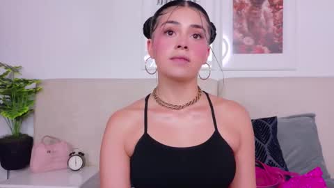 Sara online show from 11-15-25, 09:21