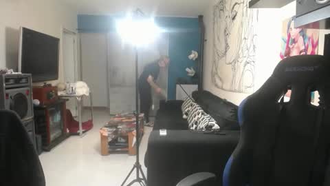 Snapshot of saruandjay chatting on 09-25-25, 08:51 Giselle and Jay online show from 09-25-25, 08:51